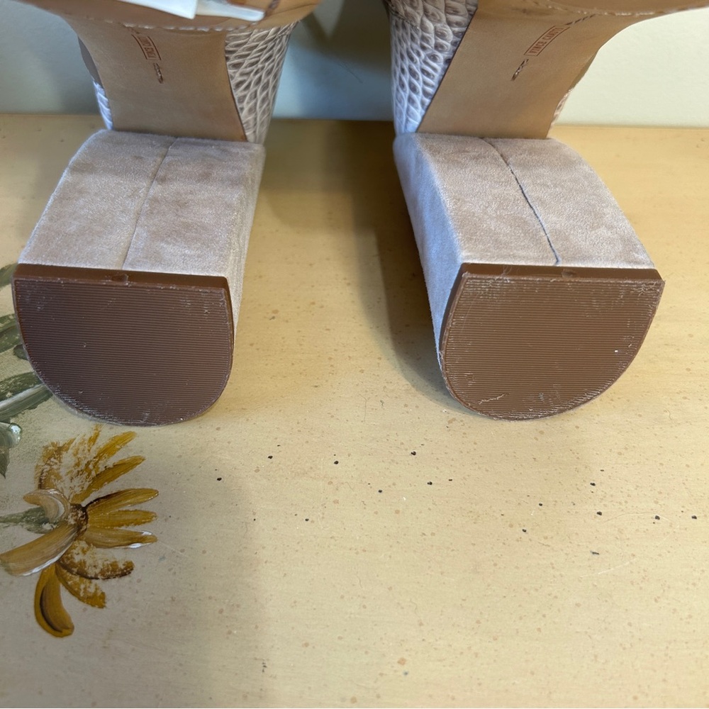 Vince Camuto Gilisama Boho Patchwork Tan White Suede Leather Platform Boots - Picture 15 of 17